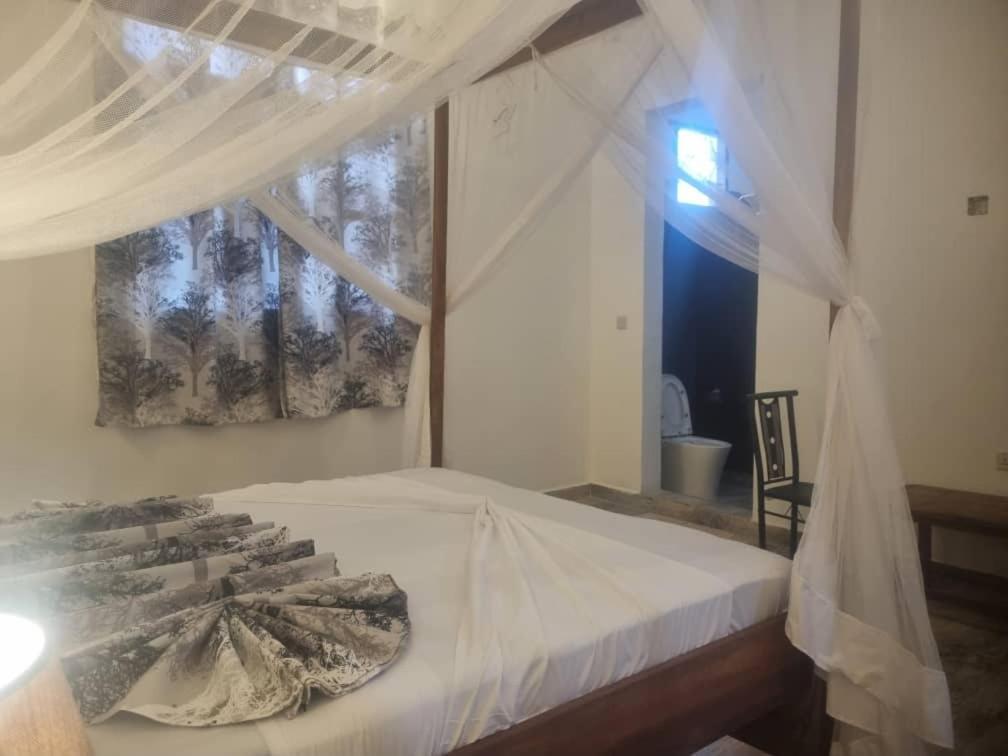 Abdul-guest House